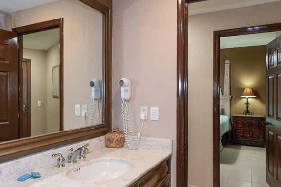 Sonoran Spa W204 - Image 1